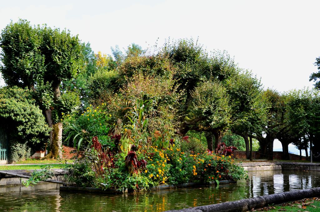 Stiftspark Melk - barockes Wasserbecken