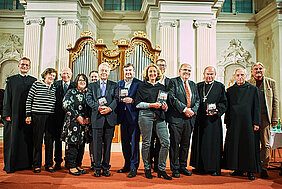 Gruppenbild Buchpräsentation "Was ich von Abt Burkhard gelernt habe"